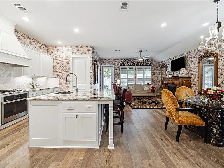 21902 Lake Whitney Ct — Photo 10