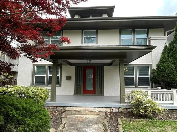 203 W 66th Ter, Kansas City, MO 64113