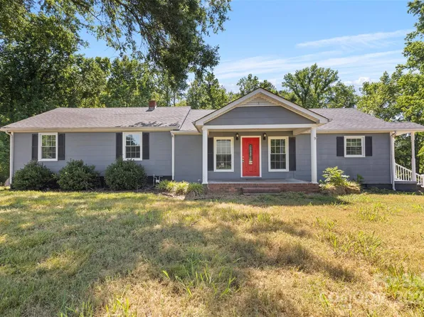 636 Willis Rd, Dallas, NC 28034