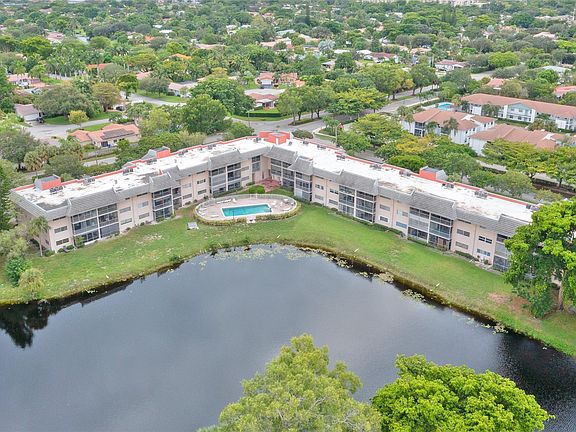 2nd image of 2850 S Forest Hills Boulevard #105