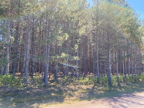 4th image of N14075 Three Mile Road
