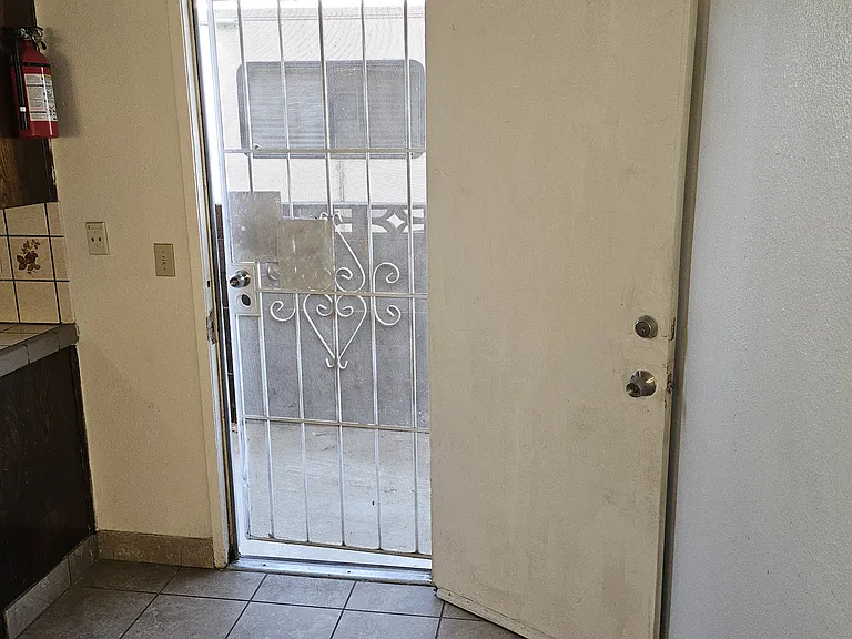 38502 Larkin Ave #2 — Photo 10