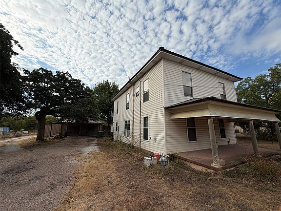 2nd image of 108 W Tinsley Dr