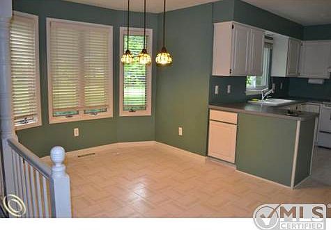 Large Eat in Kitchen