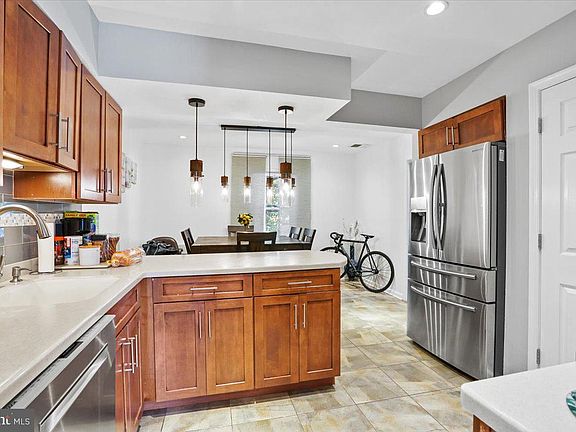 4th image of 14429 Cool Oak Ln