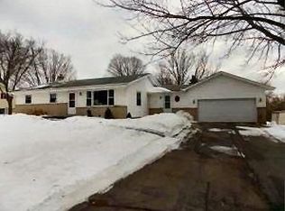 3179 Kristine Ln, West Bend, WI 53090