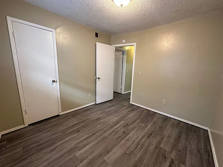621 Lotus Ave — Photo 29