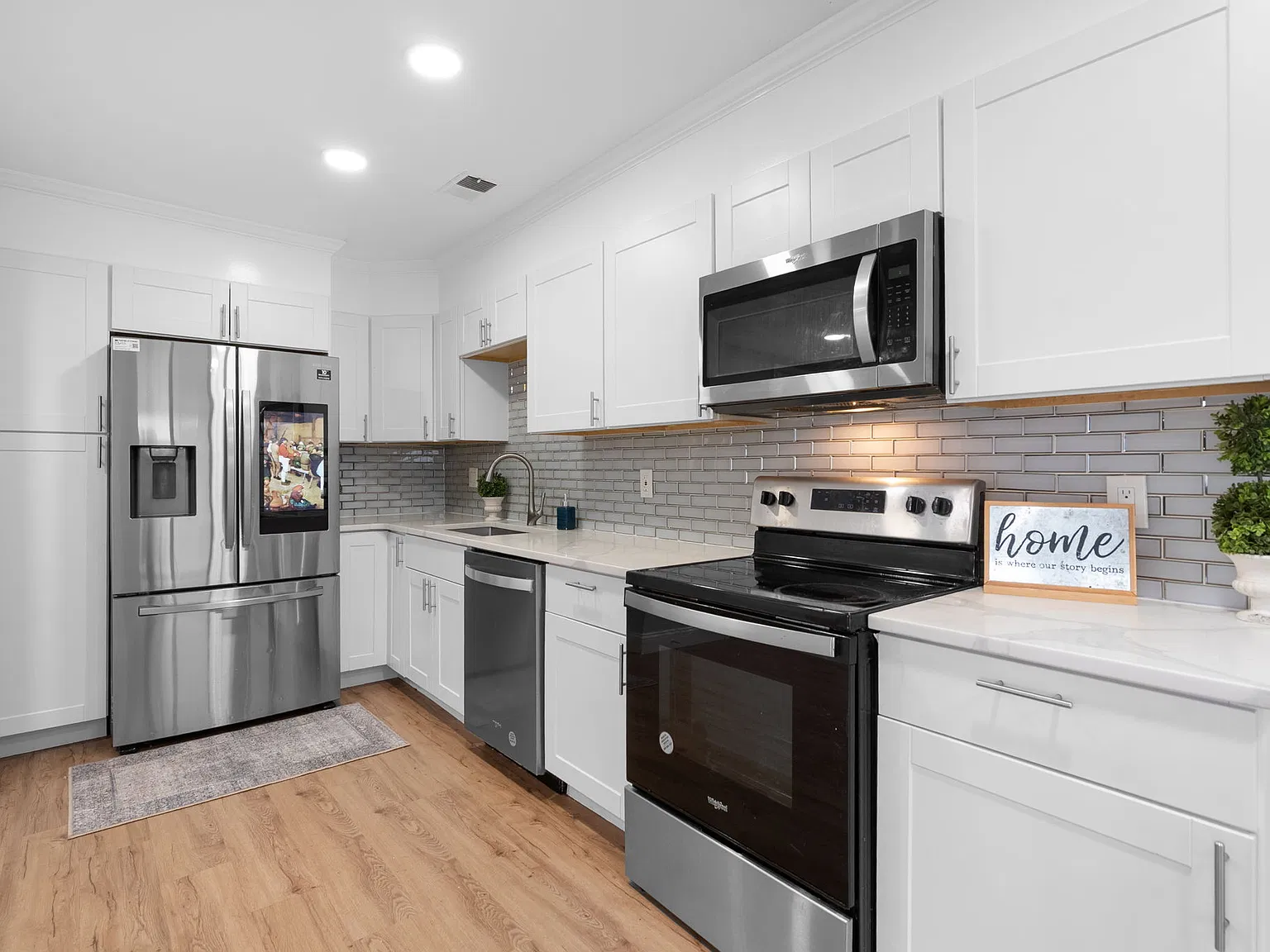 3 bed, 2.5 bath, 1248 sqft, $2,700 — Photo 2