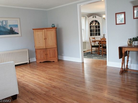 4th image of 15 House Rd