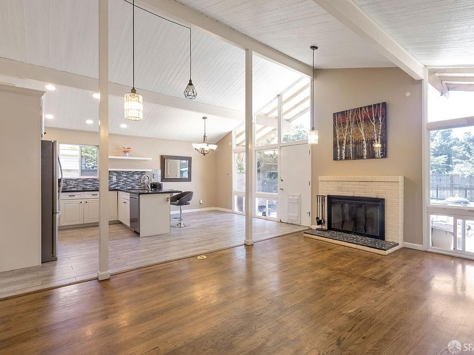 1st image of 4275 Stanford Way