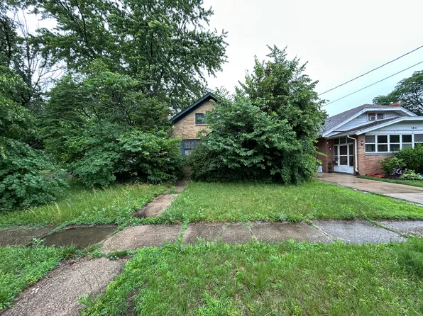 1825 Grant Ave, Rockford, IL 61103