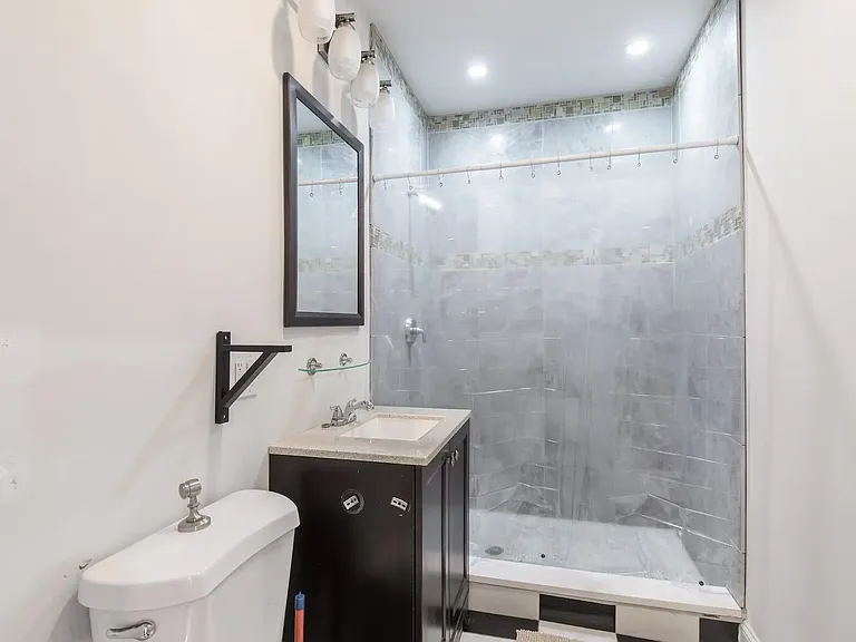 89 Cedar St #2L — Photo 25
