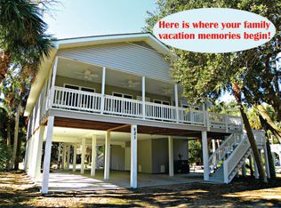 621 Pompano Rd, Edisto Island, SC 29438