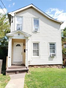 24 Winship St, Hartford, CT, 06114