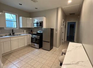3925 Franklin Ave, New Orleans, LA 70122