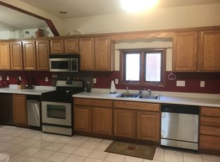 811 N 5th St, Quincy, IL 62301