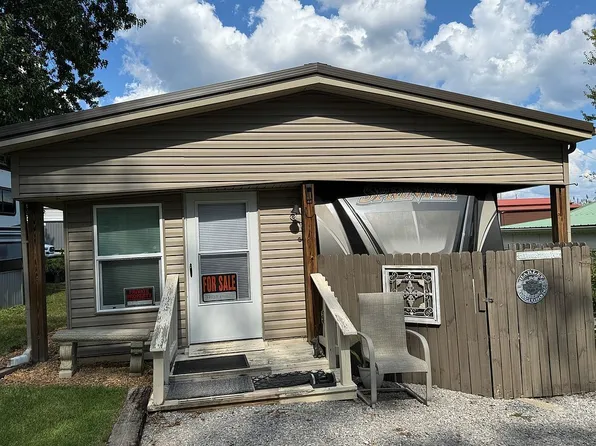 135 Comanche Trl, Crossville, TN 38572
