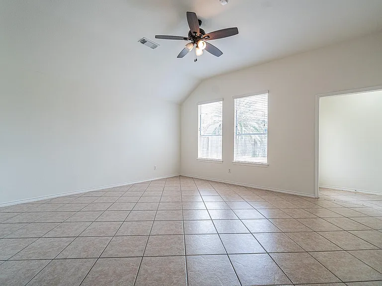 2111 Sailwind Dr — Photo 21