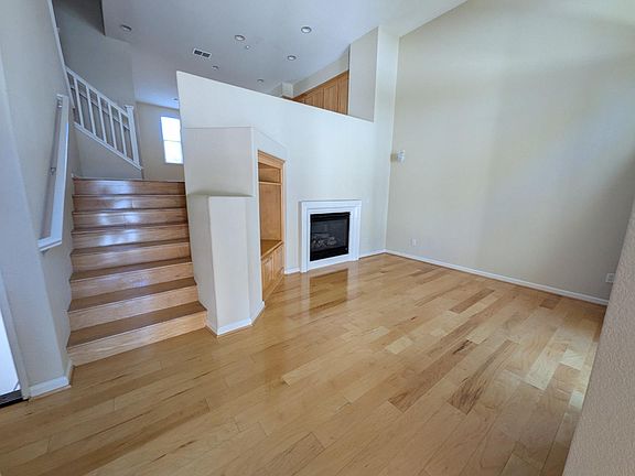 2nd image of 4086 Crandall Cir #4086