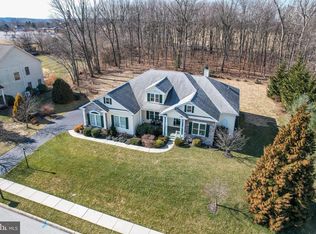 1121 Brian Ln, Hanover, PA 17331