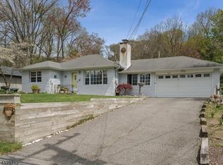 103 E Shore Trl, Sparta, NJ 07871