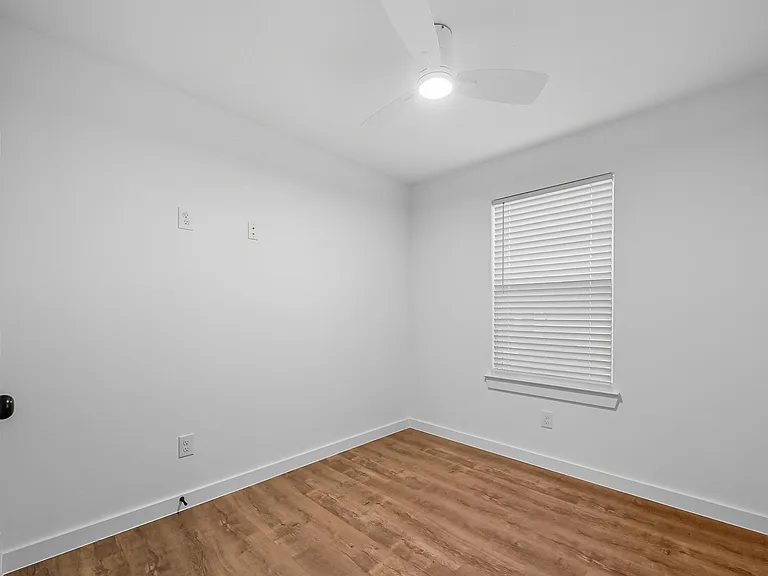 1315 Oneal St #STREET;-B — Photo 6