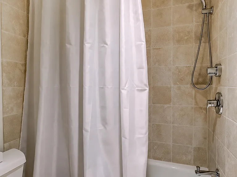 715 Leister Dr — Photo 24