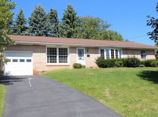 250 Willow St, Hummelstown, PA 17036