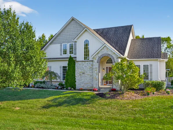 3325 Woodland Rdg, Columbus, IN 47201