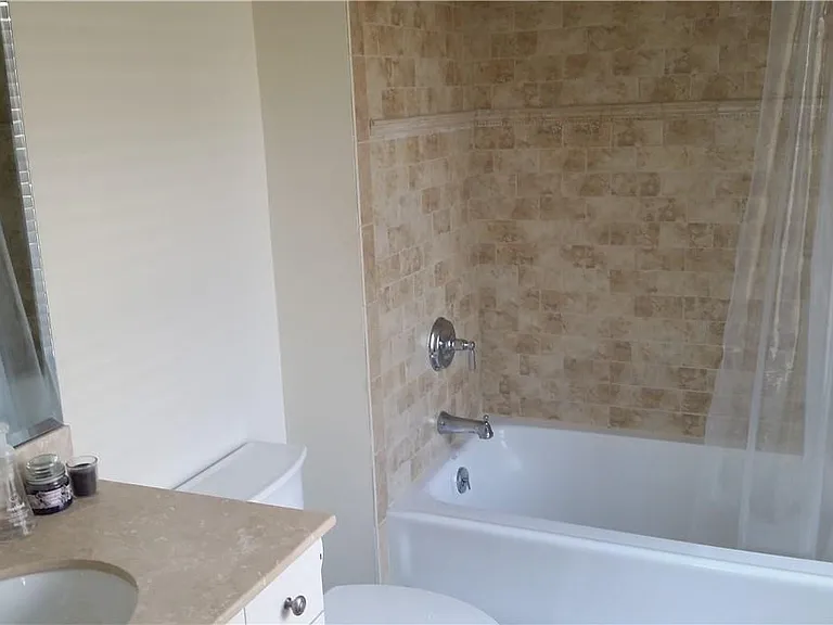 129 W Main St #129 — Photo 29
