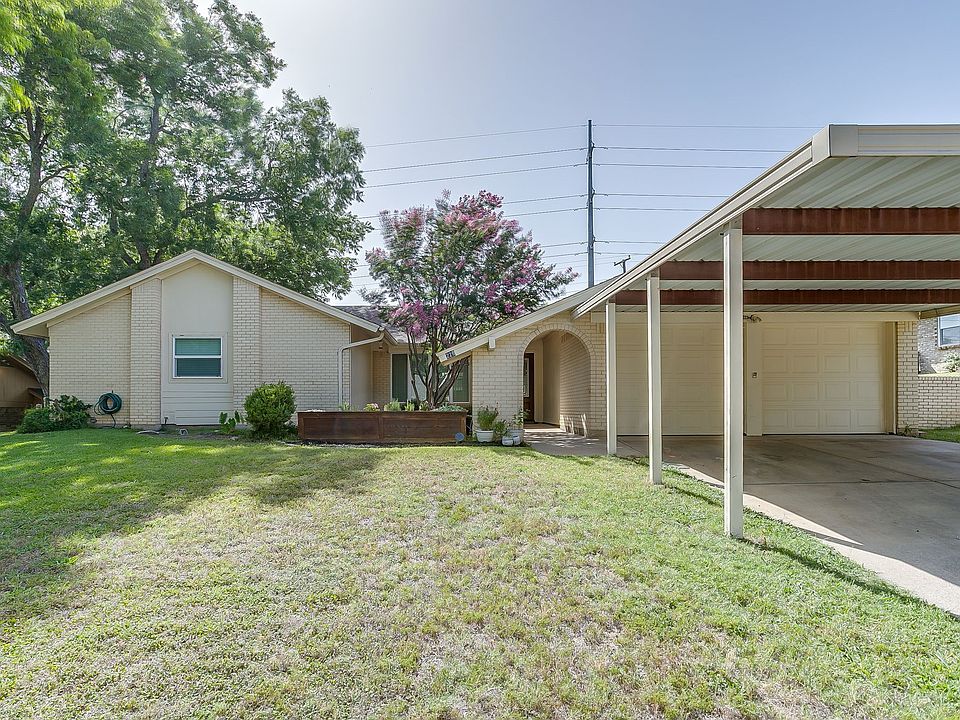 1st image of 228 Aquilla Dr