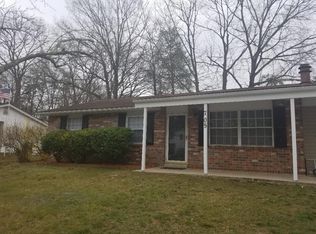 705 University Dr, Waldorf, MD