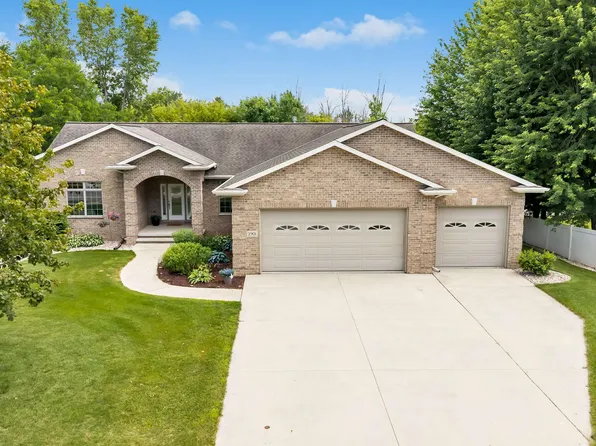 2901 Moose Creek Trl, Green Bay, WI 54313