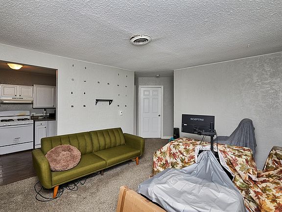 4th image of 2544 Vale St