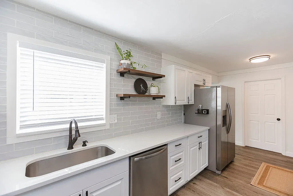 4 bed, 1808 sqft, $2,950 — Photo 4