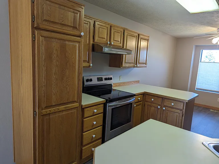 815 Sieverkropp Dr — Photo 7