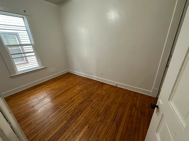 1312B Maryland Ave — Photo 6