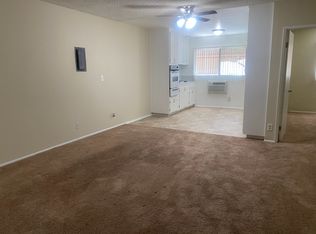 18564 Clark St APT 11, Tarzana, CA 91356