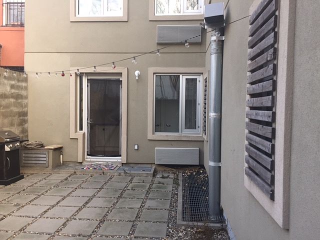 Building Photo 3