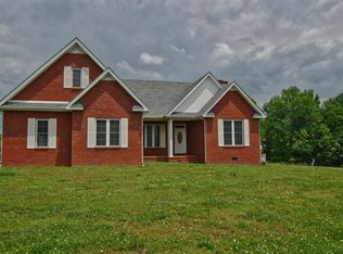 427 Fair Oak Ln, Woodbury, TN 37190