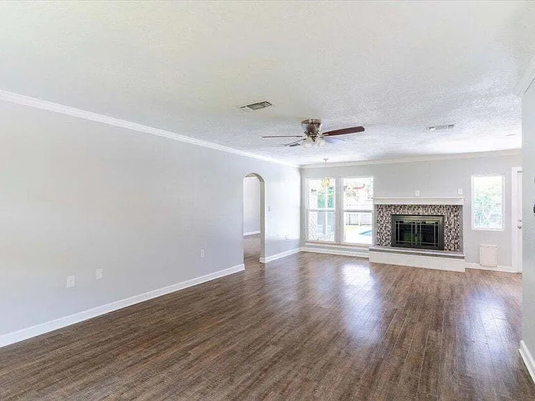 8 Stafford Cir — Photo 17