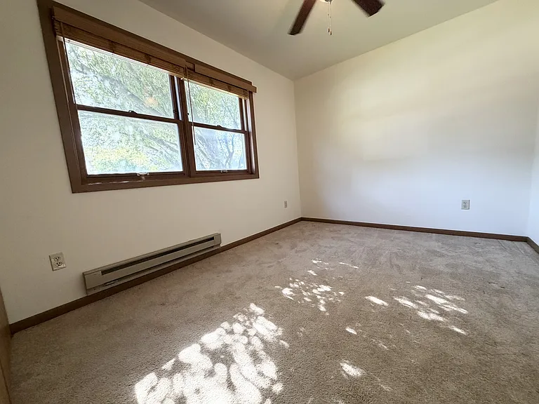 913 Acewood Blvd — Photo 31