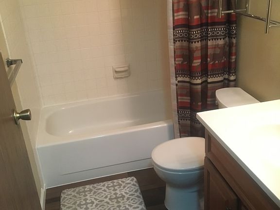 4th image of 701 Gothic Ave #R142