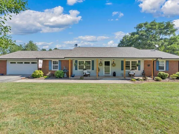 3005 Green Level Rd, Rocky Mount, VA 24151