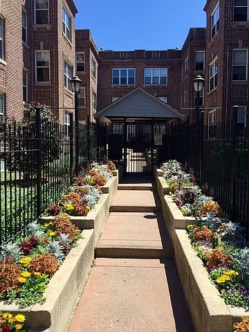 1st image of 4929 N Kedzie Ave APT 3E