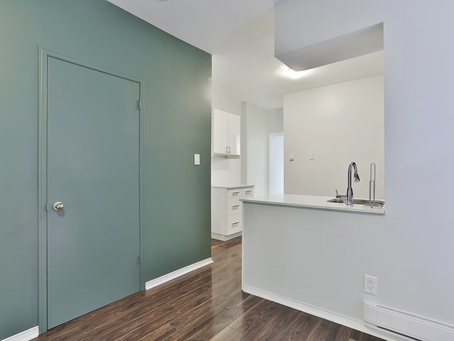 49 Hazelwood Ave — Photo 4
