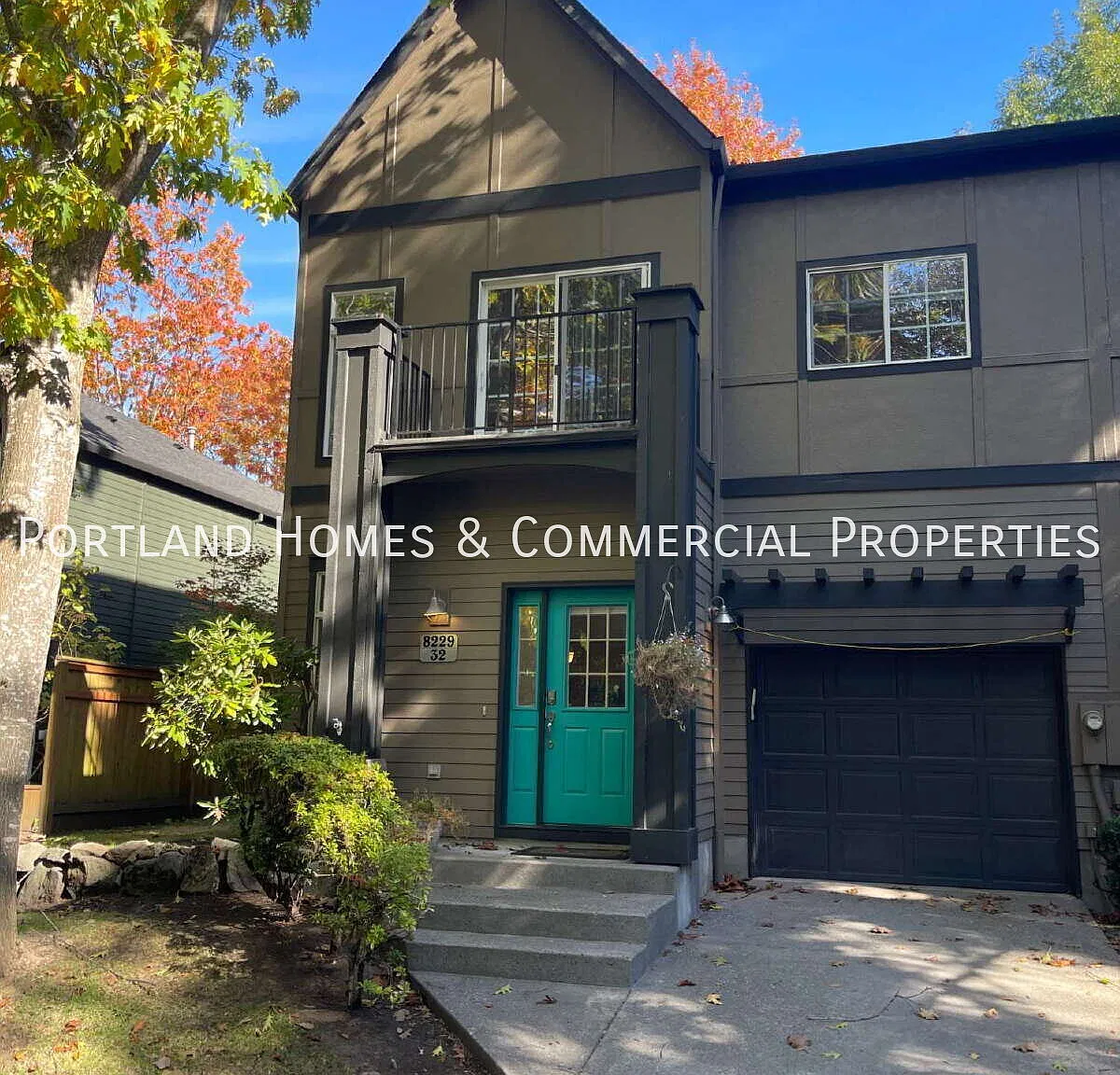 3-Bedroom Home with Gas Fireplace, Community Pool and Club House — Photo 1