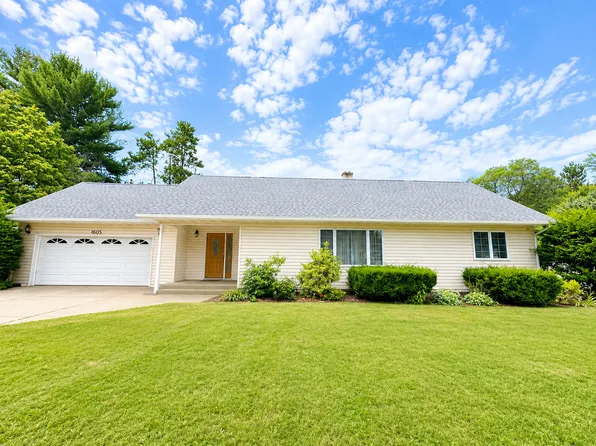 1605 Golf Rd, Eau Claire, WI 54701