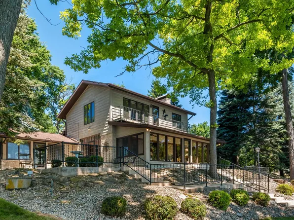 352 Forest Ave, Green Lake, WI 54941