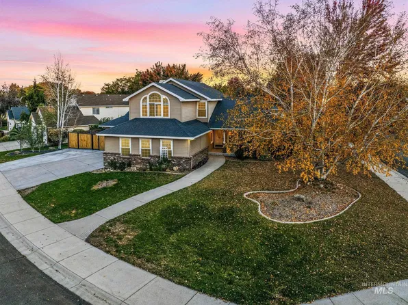 1281 E Beagle St, Meridian, ID 83642
